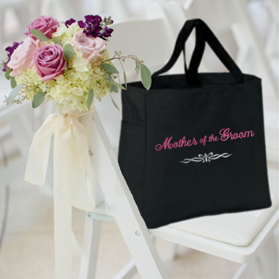 Свадьба - Set of 8! Personalized Bridal Totes, Bride, Bridesmaids, Maid of Honor, Mother of Bride, Mother of Groom, Bride's Bestie