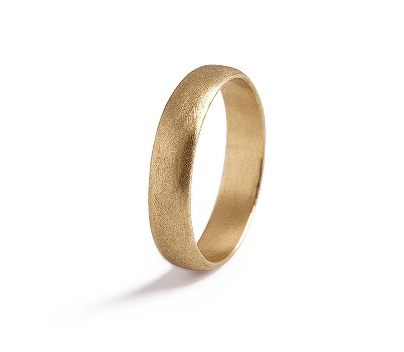 Hochzeit - Mens Wedding Bend, Mens Classic Gold Wedding Ring.