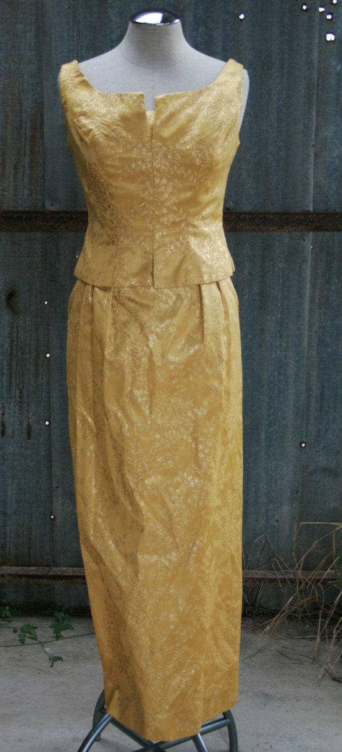 زفاف - 1960s Wiggle Dress -  Gold Metallic Lame Damask - Formal Wiggle Dress - 1960's Formal Gown - 2 Piece - Vintage Wedding Party - 32 Bust