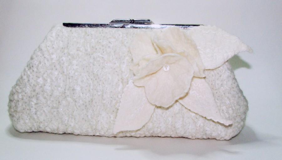 زفاف - Wedding clutch , Purse bag for special occasion, Ivory wedding felted merino wool clutch