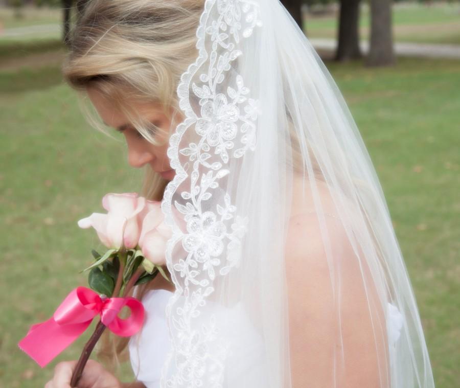 Mariage - Gorgeous Sequined Lace Veil
