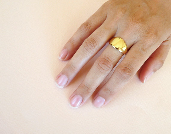 زفاف - Wide extended gold band, 18 14 karat gold ring, solid 18k 14 gold wedding ring Band, Finger Wrapping (wide inner), women's plain ring Berman