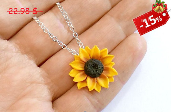 Hochzeit - Sunflower Necklace - Sunflower Jewelry - Gifts - Yellow Sunflower Bridesmaid, Sunflower Flower Necklace, Bridal Flowers, Bridesmaid Necklace