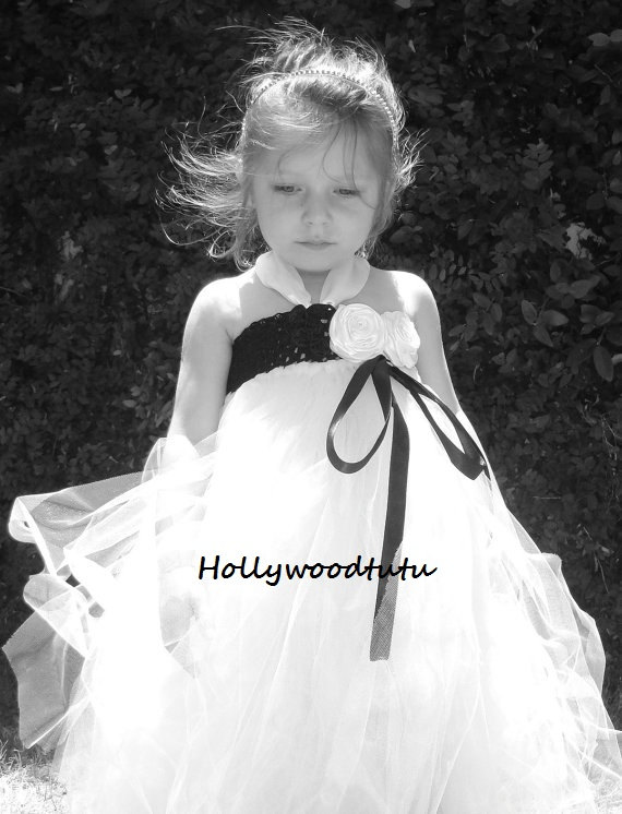 Mariage - black and white flower girl tutu dress