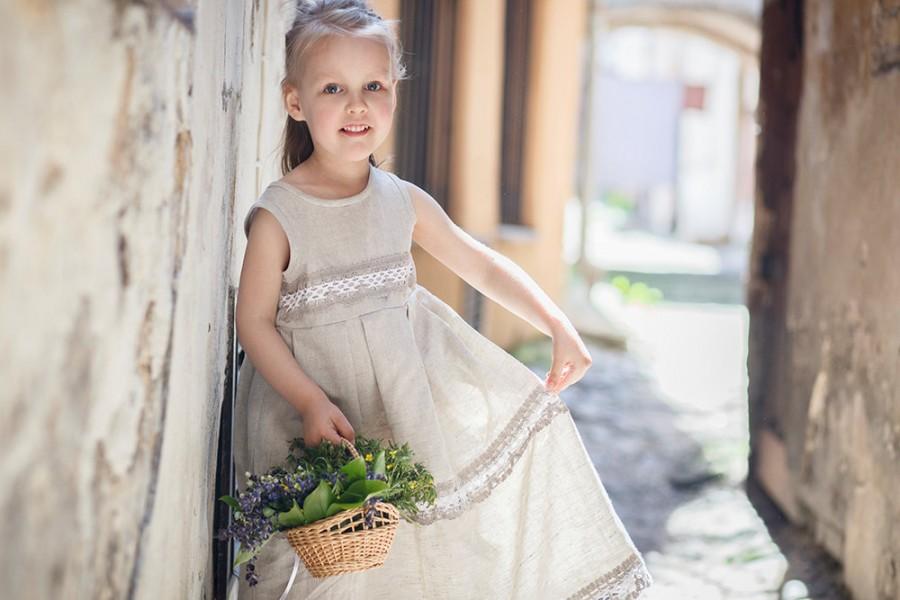 Hochzeit - Flower girl dress -  Linen girl dress -  Rustic spring weddings Flower girl dress