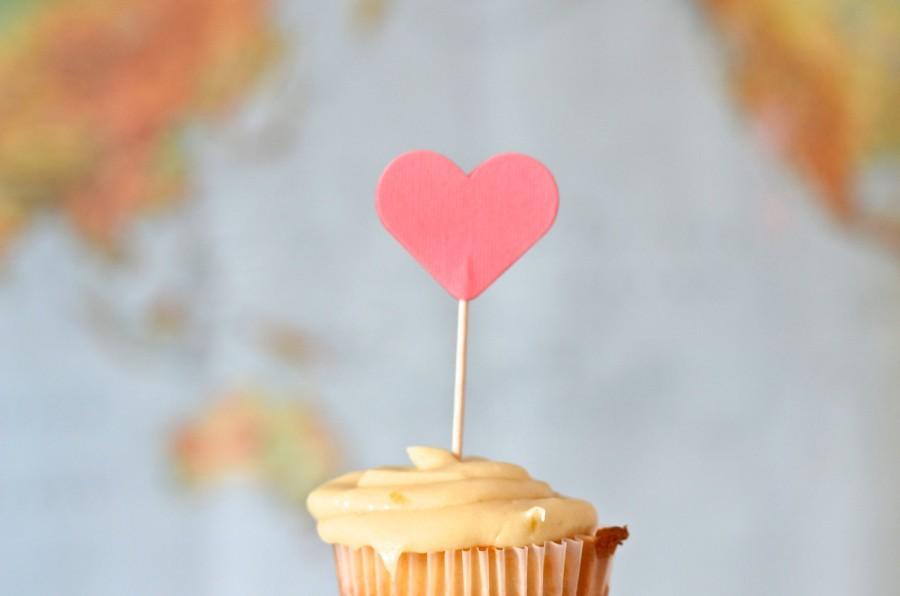 Свадьба - Coral Heart Cupcake Picks, 12 pink cupcake toppers, custom colors available