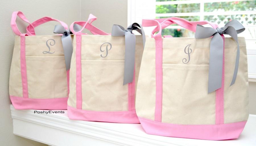 Свадьба - Set of 5 Personalized Wedding Bridesmaids Tote Gifts  in Black or Pink
