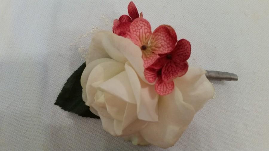 زفاف - Rose, hydrangea and baby's breath bridal corsage and boutonieer set