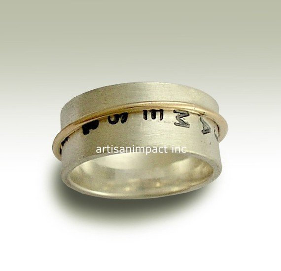 Свадьба - Wedding Band, stamped band, promise band, spinner ring, two toned ring, silver gold band, engraved silver band - Deep love can be, R0947H