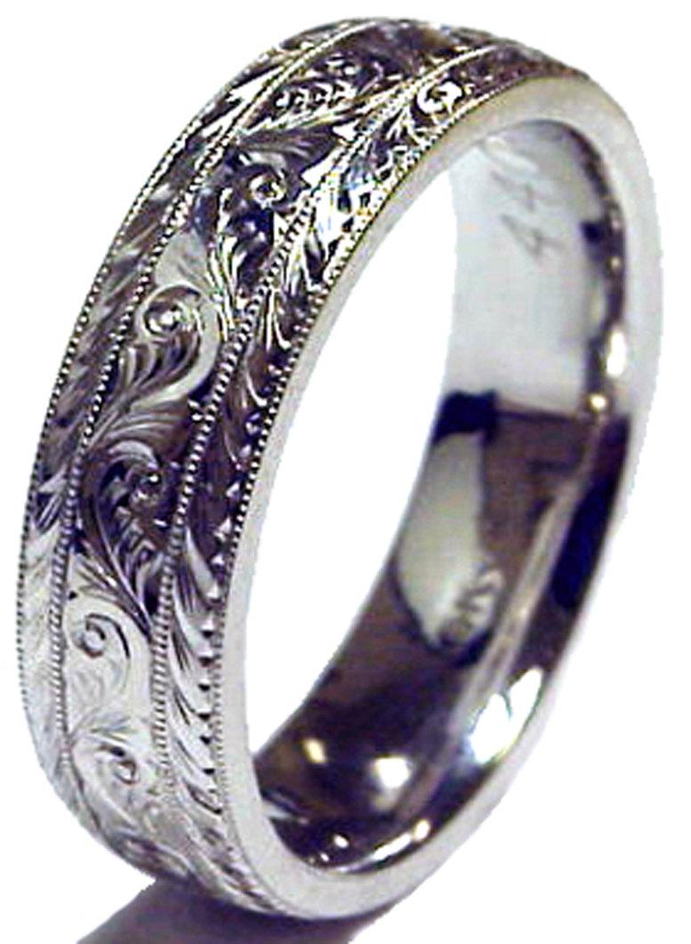 Mariage - New HAND ENGRAVED Man's 14K White Gold 8mm wide Wedding Band ring Cmfort Fit