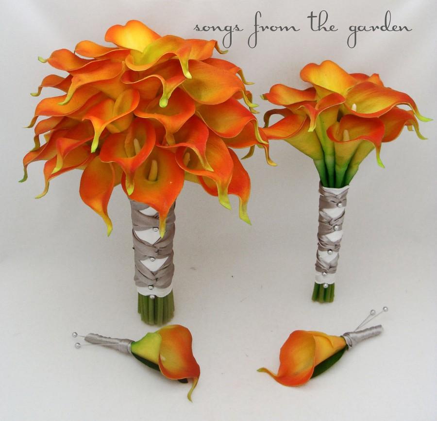 Свадьба - Real Touch Calla Lily Wedding Package Bridal Bouquet Maid of Honor Groom Best Man Boutonnieres Flame Orange Silver Gray Ribbon
