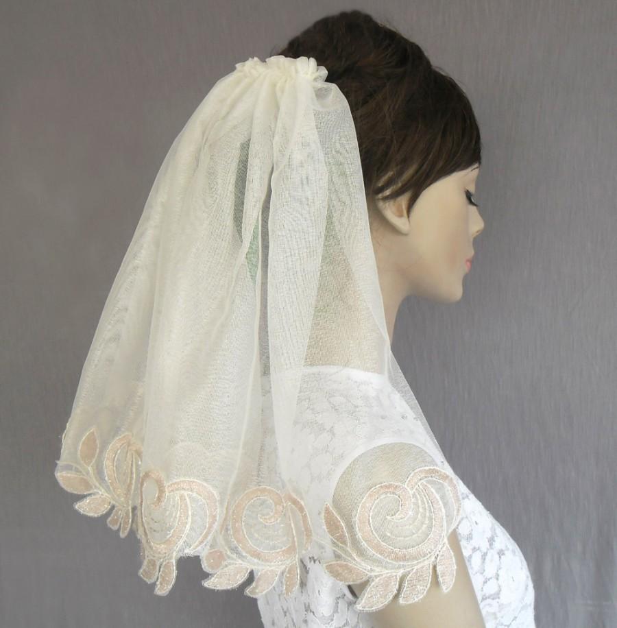 Свадьба - White Blusher Veil Unconventional Shoulder Length Veil Circular Blush Pink Appliques Alternative Boho Romantic Wedding Unique Design