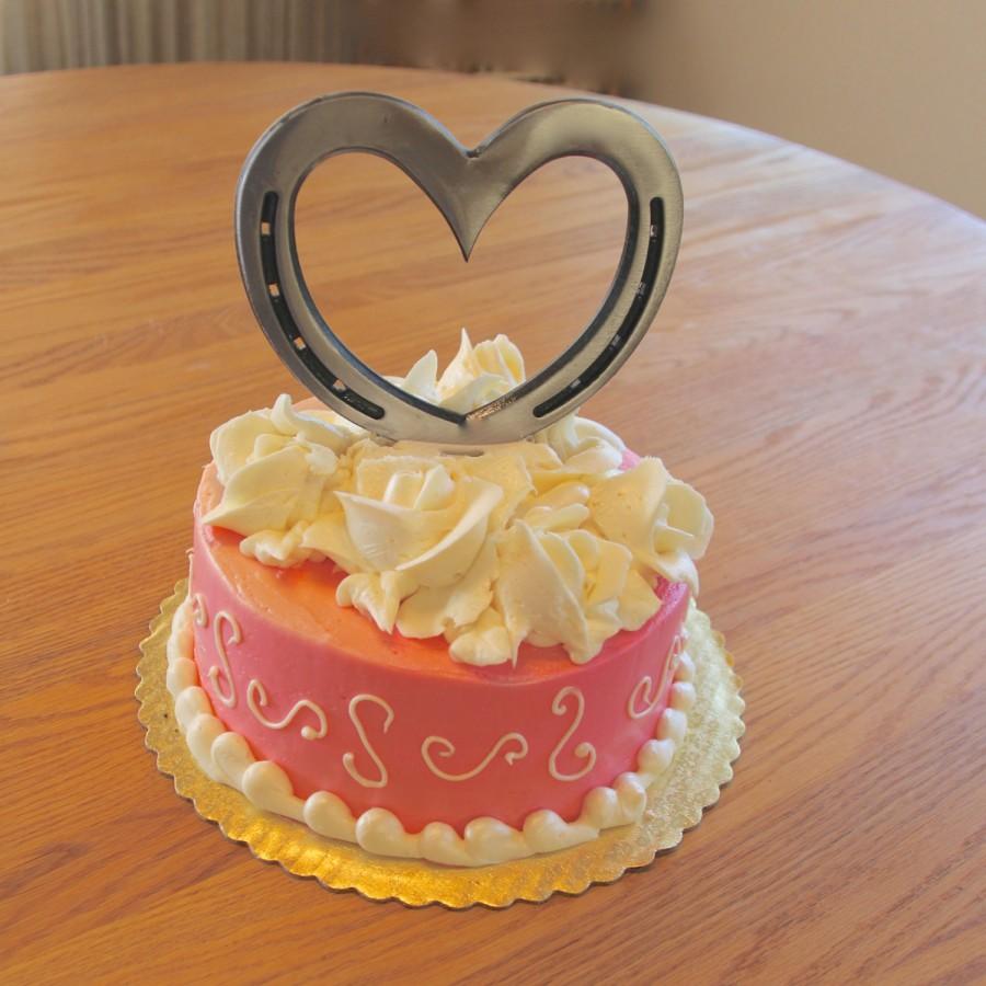 Свадьба - Wedding cake topper, real Horseshoe Heart, can be engraved w/ date, name, initials. Country theme