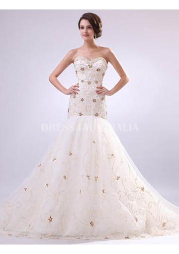 زفاف - Buy Australia Luxurious Sweetheart Neckline Embroidery Organza Chapel Trian Mermiad Wedding Bridal Dresses at AU$448.83 - Dress4Australia.com.au