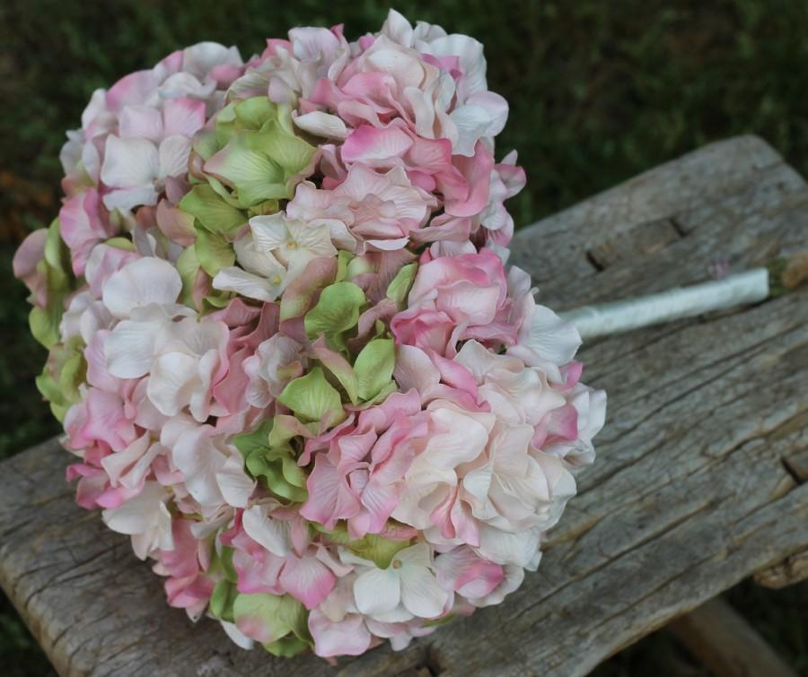 زفاف - Hydrangea Wedding Bouquet, Custom Color, Bead Centers And Glass Pin, Rustic Wedding, Shabby Chic Wedding