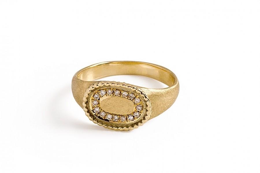 زفاف - Diamond Engagement Ring, Unique Signet Ring, 18K Solid Gold Diamonds Signet Ring.