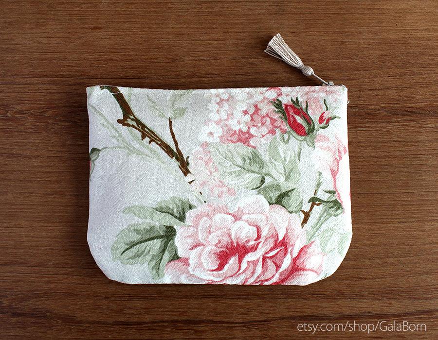 Hochzeit - Pouch Secret garden - Padded pouch - Romantic - Anti stain fabric - Pastel colors - Flowers