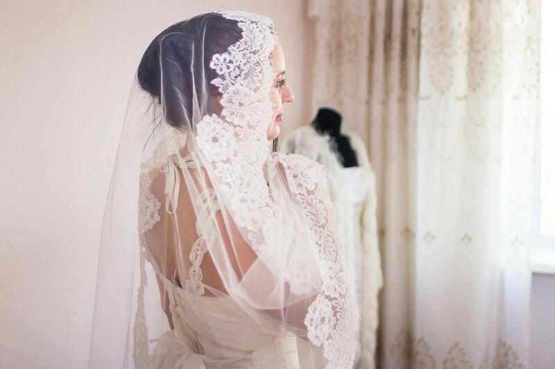 Hochzeit - FREE SHIPING!Wedding alencon lace veil. Bridal white veil, ivory veil. Cathedral headpiece.