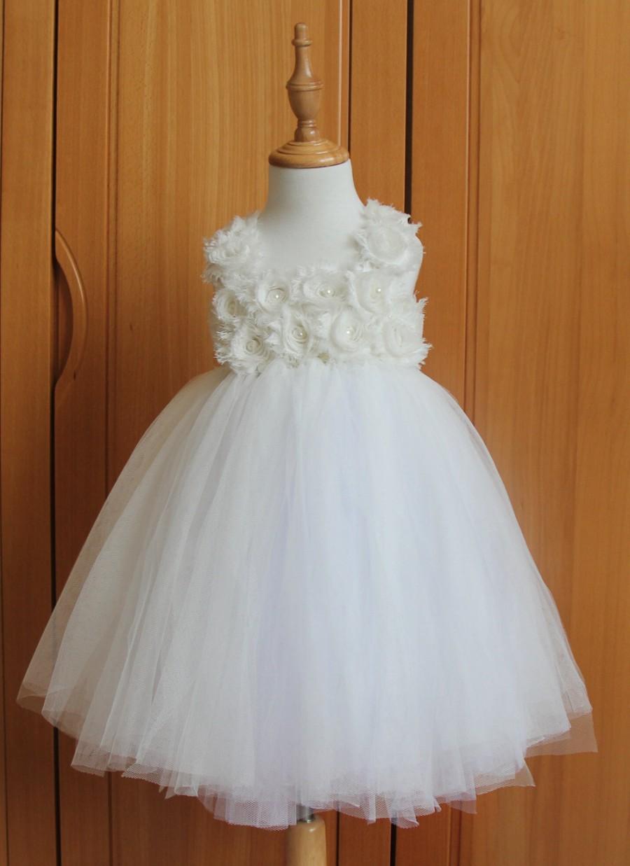 Mariage - Rustic White Flower Girl Dress Shabby Flowers Girl Dress Tulle Dress Wedding Dress Birthday dress Party dress 1T 3T Tutu Dress Toddler Dress
