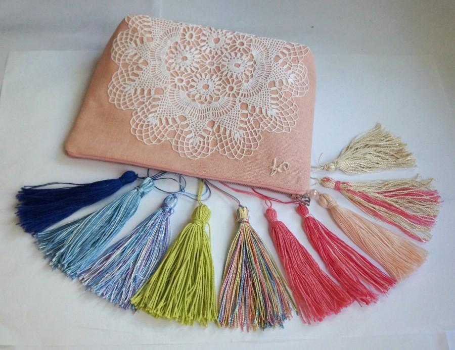 زفاف - Bridesmaid bag –blush pink linen and vintage white doily zipper clutch, handmade pouch, linen bag, hippie bag, rustic wedding, beach wedding