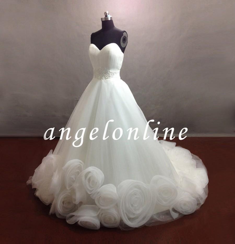 Hochzeit - White Organza Wedding Dress/Fairy Wedding Dress/Princess Wedding Dress/Bridal Gown/Long Wedding Dresses Long Sweetheart Handmade Flowers