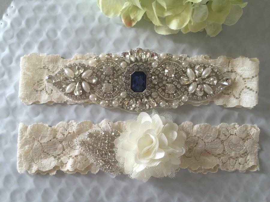 Hochzeit - Wedding Garter Set - rhinestone applique Ivory Garter Set on a  Lace Garter