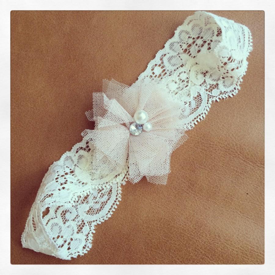 Свадьба - Lace wedding garter with  blush pink flower - BEST SELLER