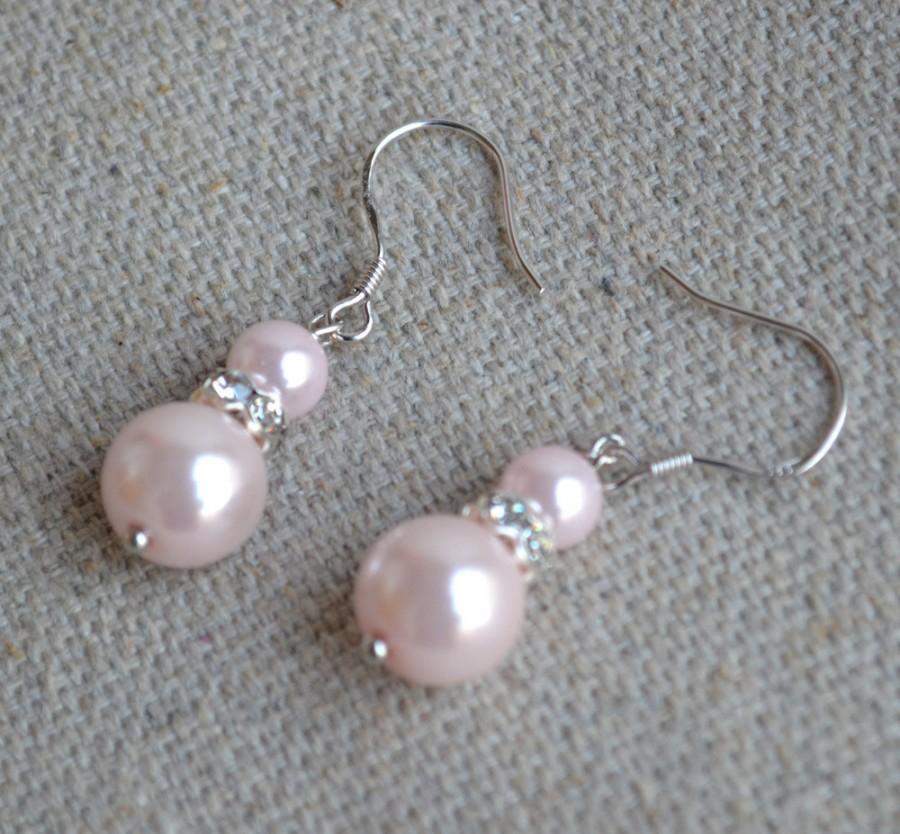 Wedding - pale pink pearl earrings,dangle pearl earrings,pearl earring,wedding earrings,bridesmaids earrings,glass pearl,rhinestone earrings,earring