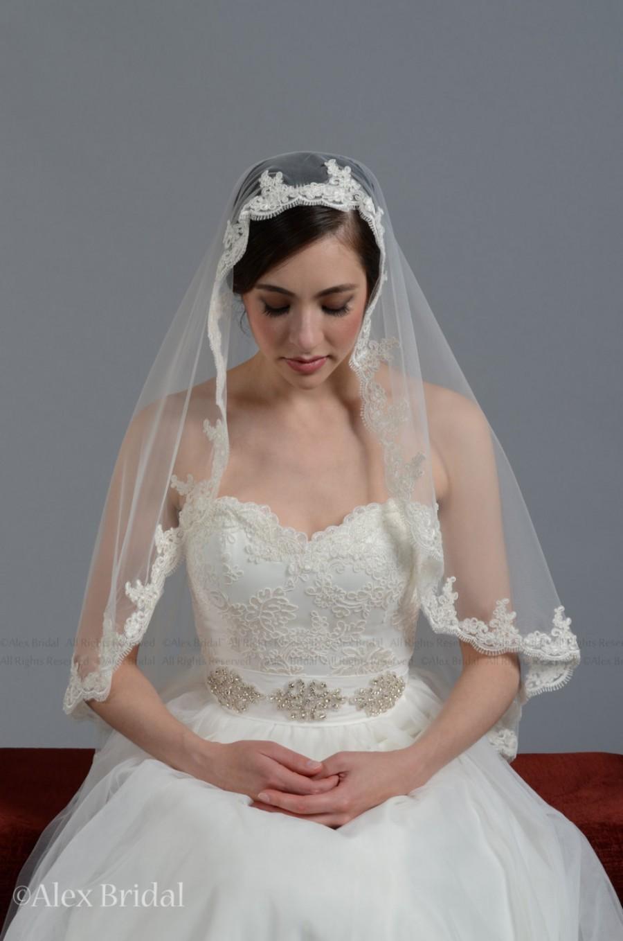 Wedding - Mantilla bridal wedding veil ivory/white 45x36 elbow alencon lace