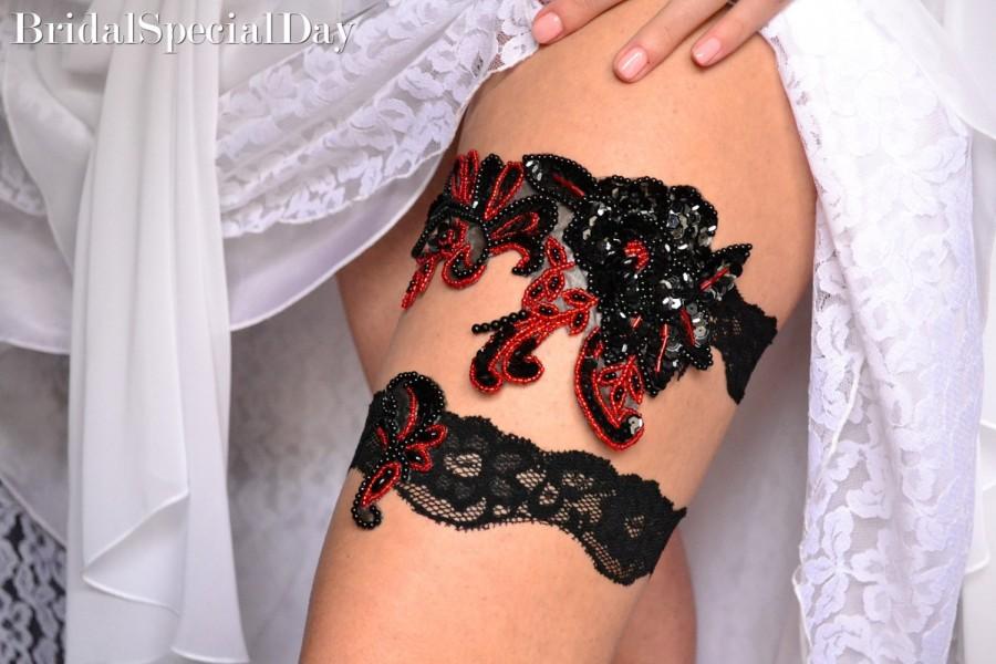 Hochzeit - Red - Black Wedding Garter Set Bridal Garter Handknitted with Pearls and Sequins - Handmade Wedding Accessories