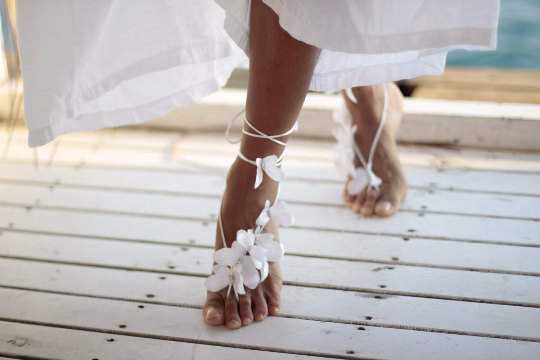 Mariage - Butterfly barefoot sandal, beach wedding barefoot sandal,nude shoes