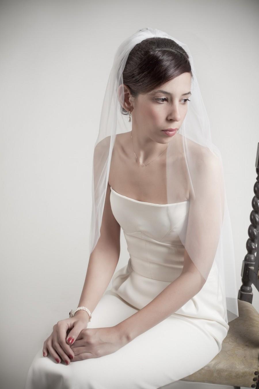 زفاف - Cocoon- one layer wedding bridal veil, 36 inch length with raw edges, ivory or white [style 004]