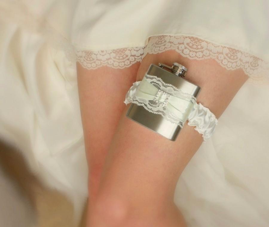 Свадьба - Ivory Wedding GARTER FLASK - Ivory Bridal Garter with Flask -- Bridal Gift -- Ready to Ship