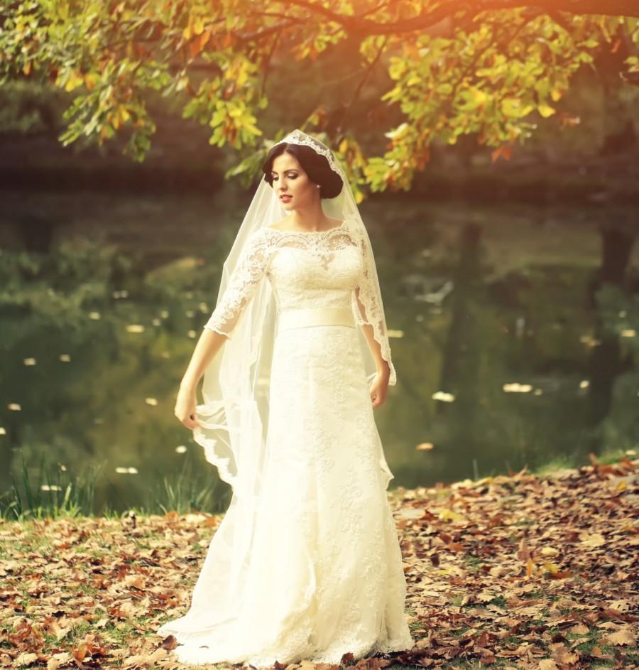 Hochzeit - Mantilla Lace Wedding Veil