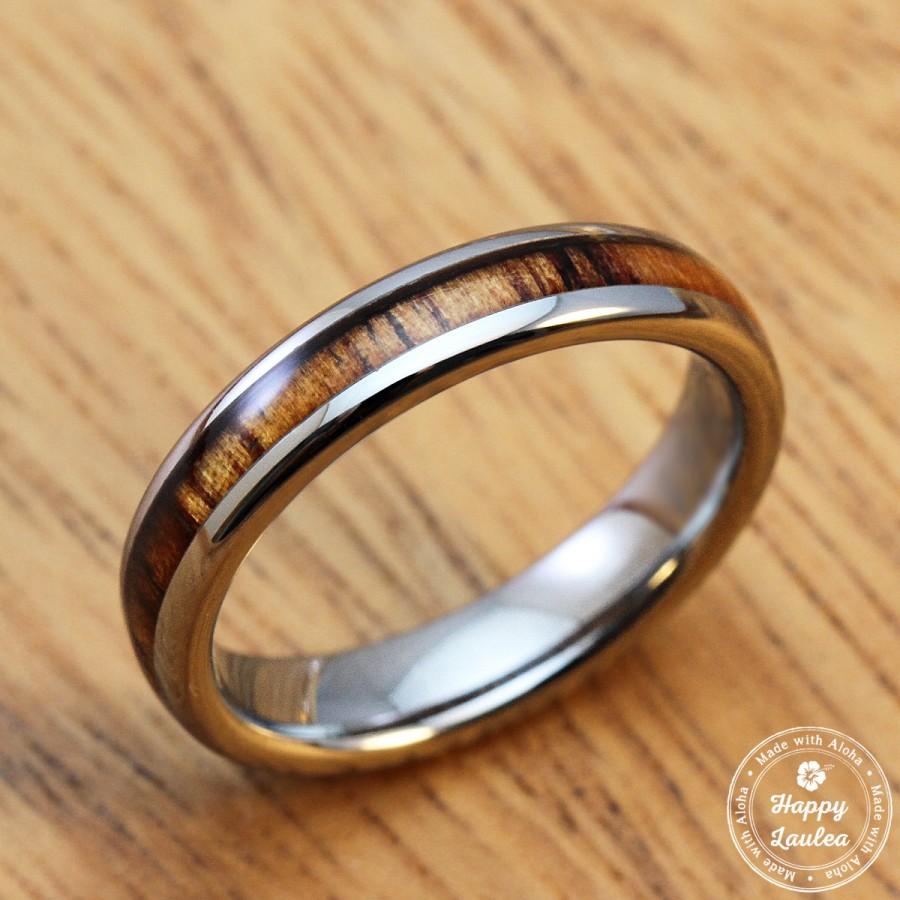 زفاف - Tungsten Carbide Ring with Hawaiian Koa Wood Inlay (4mm width, dome shaped)