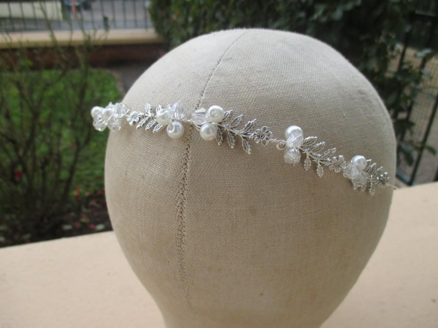 زفاف - Wedding hair accessory - bridal crown headband - leaves and ivory pearls