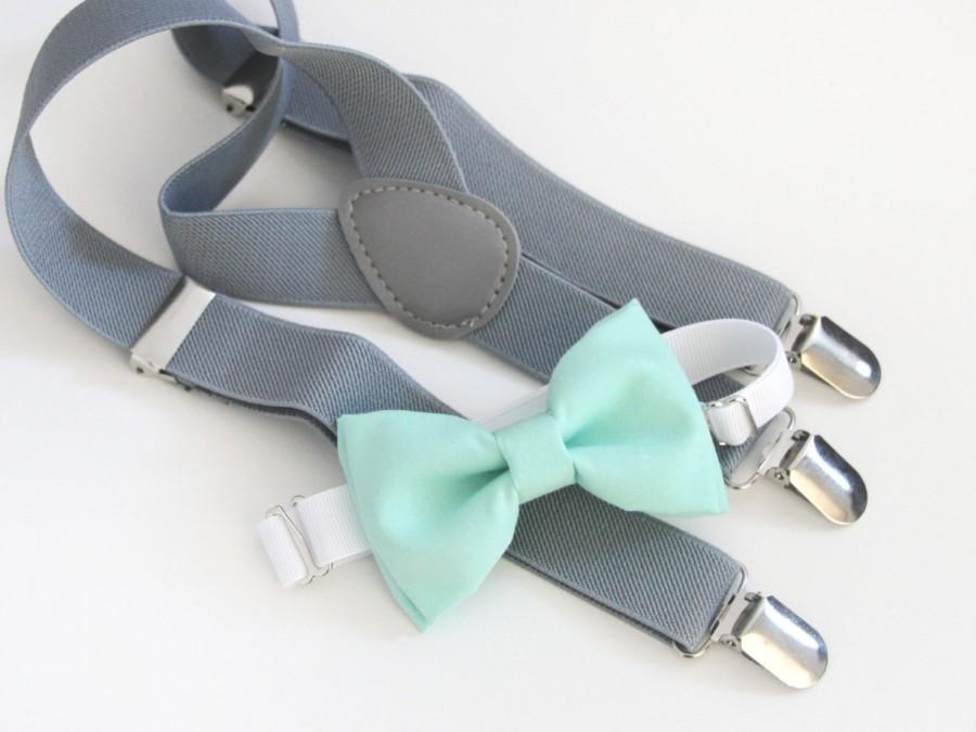 Wedding - Mint green bow tie and light gray suspenders set