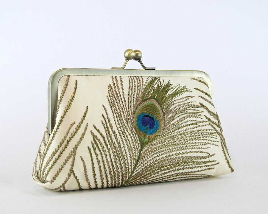 Свадьба - EllenVintage Peacock Embroidered Silk Clutch in Ivory (choose your color), Wedding clutch, Bridal clutch, Bridesmaid clutch, Evening bag