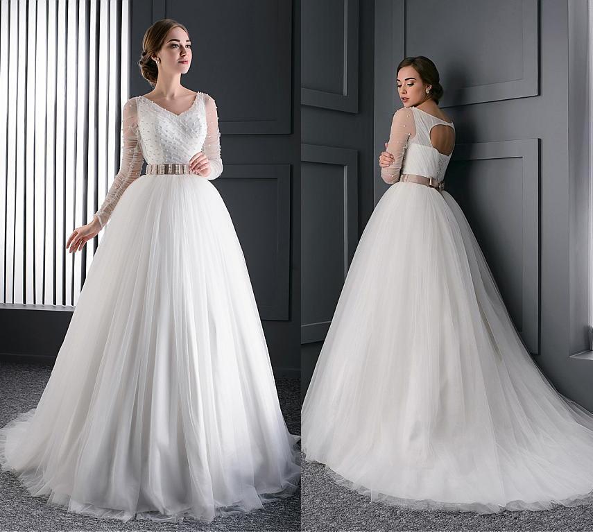 Mariage - 2016 New A Line V-Neck Long Sleeve Wedding Dresses Beaded Sash Brides Gowns Lace Up Plus Size Hollow Back Online with $124.61/Piece on Hjklp88's Store 
