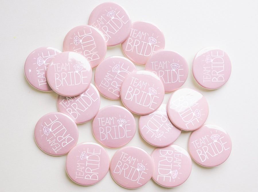 Wedding - 5 x Pale Pink Team Bride Badges -  Hen Party / Hen Night / Bachelorette Badges
