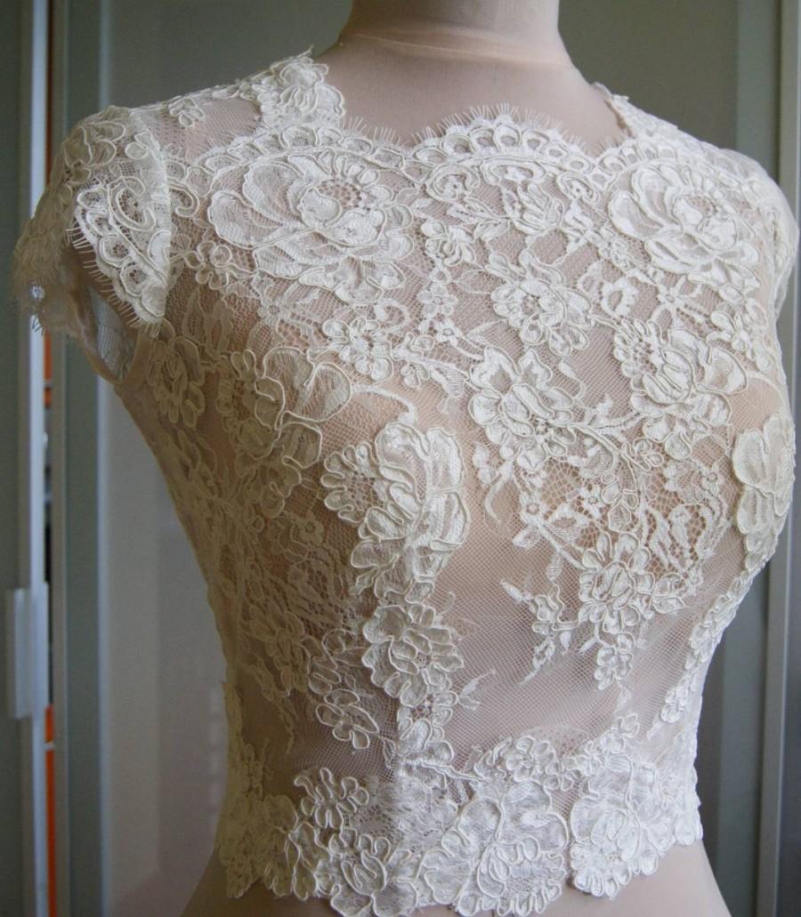 Mariage - Wedding bolero-top-jacket of lace,  sleeve short , front of a full, alencon .  Romance bolero  KSENIA