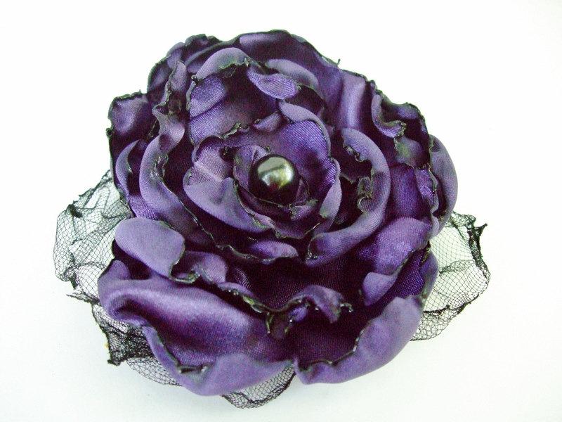 Свадьба - Wedding Hair Flower, Purple Flower Accessory, Hair Clip or Pin, Made To Order