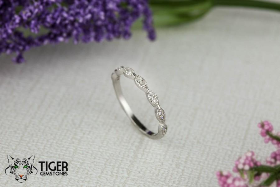 زفاف - Art Deco Wedding Band, 1.5mm Engagement Ring, Half Eternity Band, Vintage Style Wedding Ring, Man Made Diamond Simulants, Sterling Silver