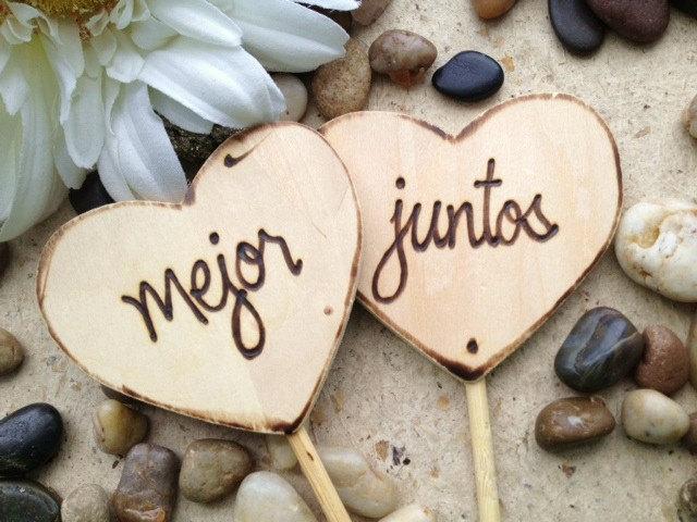 Свадьба - Wedding Engagement Cake Toppers Mejor Juntos Better Together Spanish Wood Hearts Amor Wedding Photo Props Te Amo Casamiento Boda