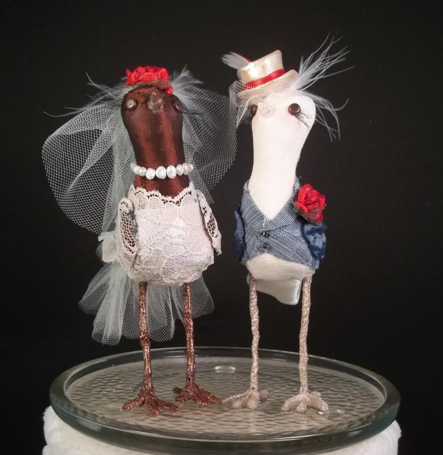 Mariage - Gay Pride Marriage Equality Wedding Cake Topper LGBTQ Same sex Ferdi Birds lesbian -- custom miniature love birds