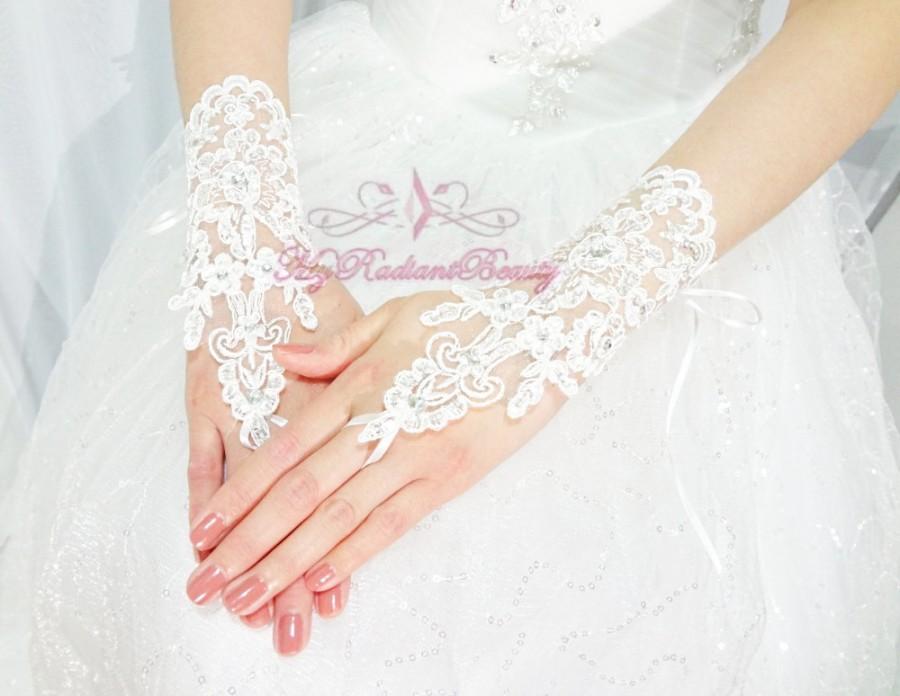 زفاف - Bridal Gloves, French Lace Short Gloves, Light Ivory Bridal French Lace Rhinestones Short Gloves, Wedding Gloves, Wedding Accessory, BG0022