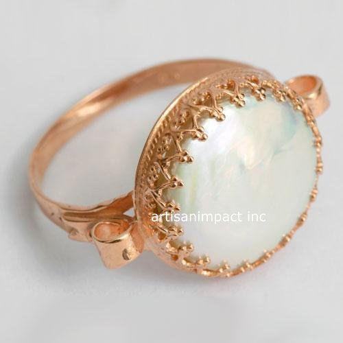 Mariage - 14K Rose Gold ring, gold Pearl Ring, coin pearl ring, gold crown ring, Victorian ring, pearl engagement ring, wedding ring - Dejavu. RG1172