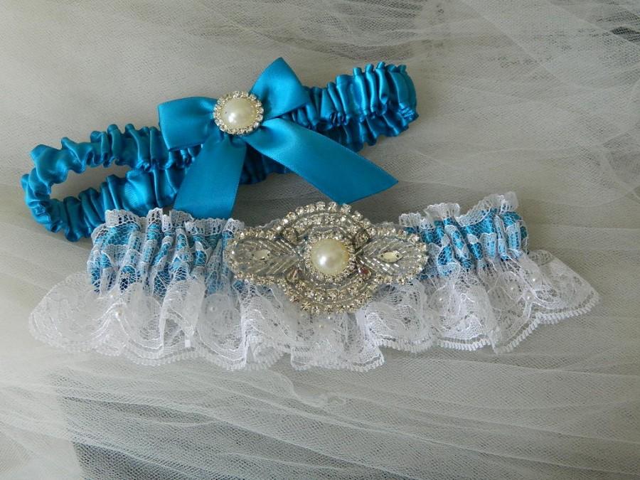 Hochzeit - Wedding Garter,Garter Set,Bridal Garter,Turquoise With White Chantilly Lace And Rhinestone Embellishment