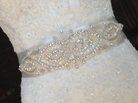Hochzeit - Wedding Sash - Wedding Belt - Bridal Belt - Bridesmaid Belt - Bridal Sash - Crystal Rhinestone - Ivory Sash - White Sash