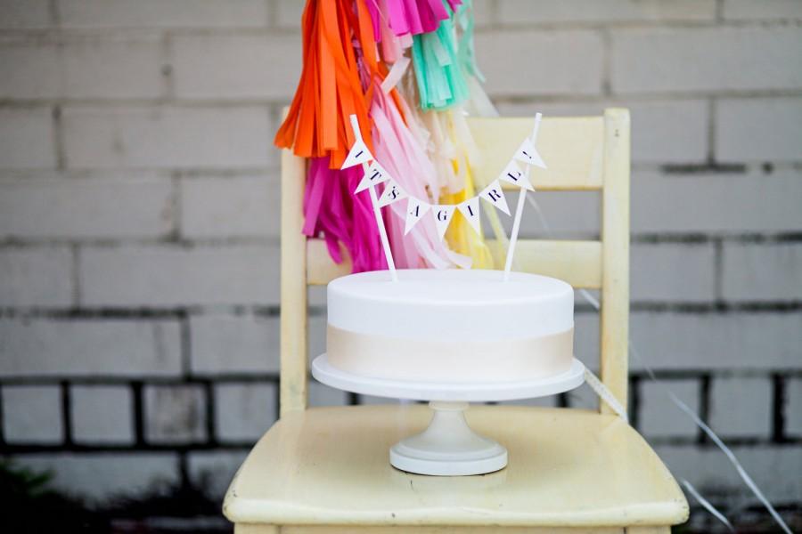 Hochzeit - It's A Girl Cake Topper